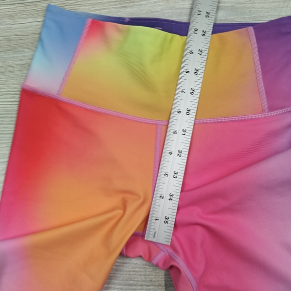 Athleta Rare! Love Proudly 7/8 Tight Rainbow Ombre Gym Run Yoga Size XS - Picture 3 of 11